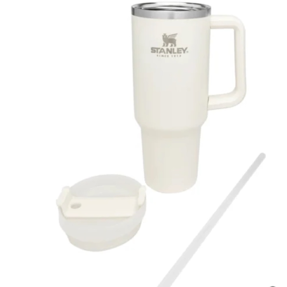 Stanley Adventure Quencher Travel Tumbler 40 oz in cream